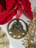 Ornamento Con Arbol Navideno