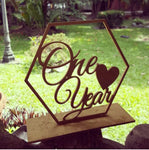 Estante One Year