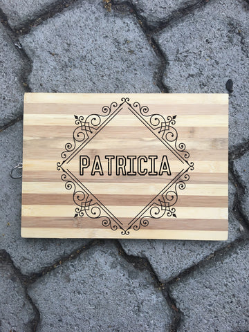 Nombre Personalizado Con Decor - Tabla de cortar